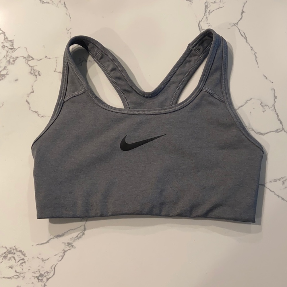 ✨Nike dri fit sports bra